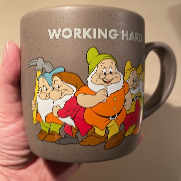DISNEY UEC Snow White Seven Dwarfs Working Hard Hardly Working Coffee Mug - Picture 10 of 11